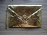 CARTEIRA CLUTCH DOURADA